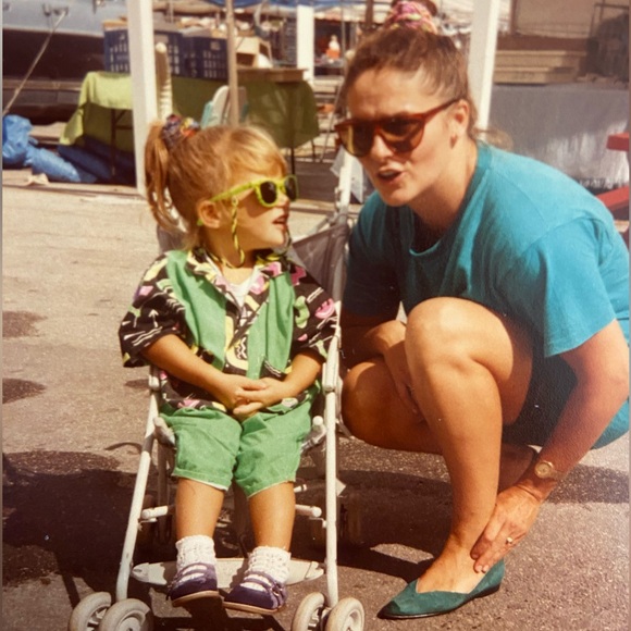 Meet your Posher, Kelly - Picture 2 of 3